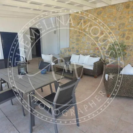 Konstantinos Apartment Myrties