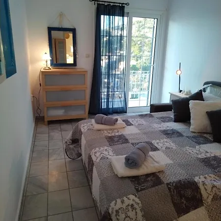 Konstantinos Apartment