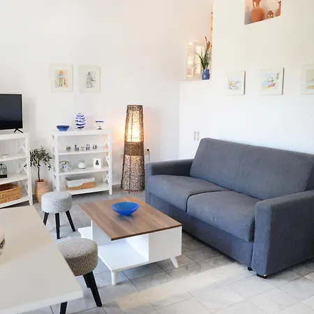 Konstantinos Apartment
