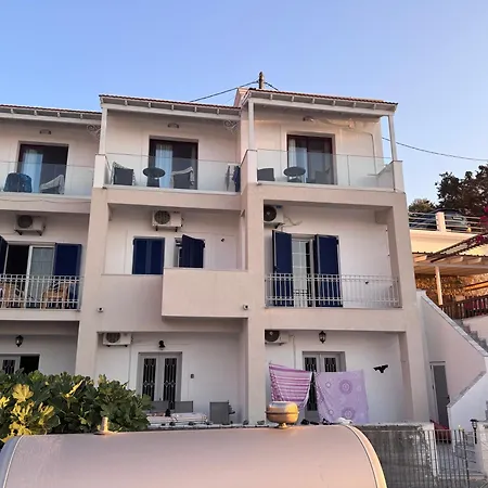 Apartment Konstantinos Myrties